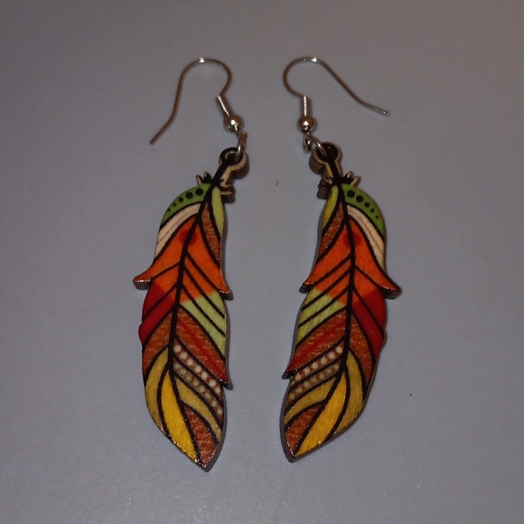 NWTS Tribal Print Tunic Dress &Tribal Feather Earrings - Picture 4 of 5